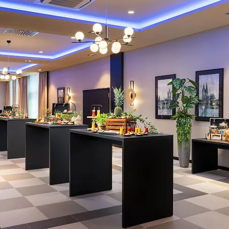 Hotel Leonardo Royal Bonn Airport 4*