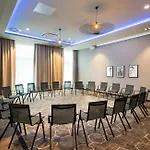 ホテル Leonardo Royal Bonn Airport 4*