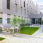 Leonardo Royal Bonn Airport ホテル 4*