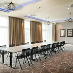 Otel Leonardo Royal Bonn Airport 4*