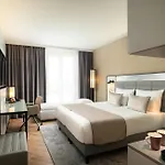 Otel Leonardo Royal Bonn Airport
