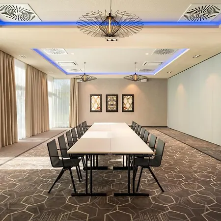 ホテル Leonardo Royal Bonn Airport