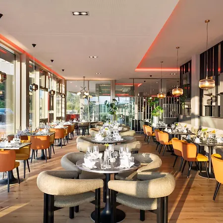 ホテル Leonardo Royal Bonn Airport 4*