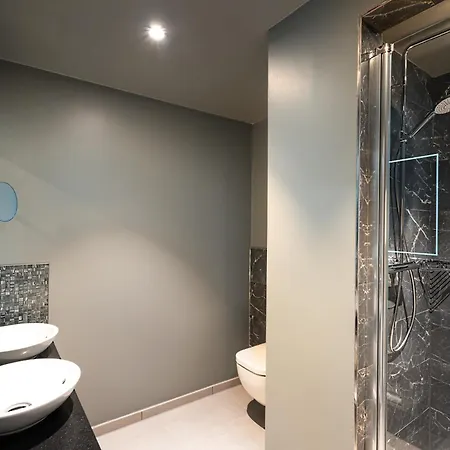 ホテル Leonardo Royal Bonn Airport