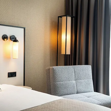 Leonardo Royal Bonn Airport ホテル