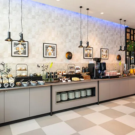 Leonardo Royal Bonn Airport 4*