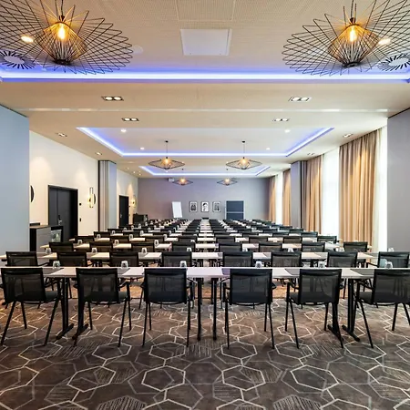 Szálloda Leonardo Royal Bonn Airport Köln