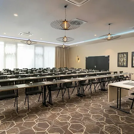 Leonardo Royal Bonn Airport 4*