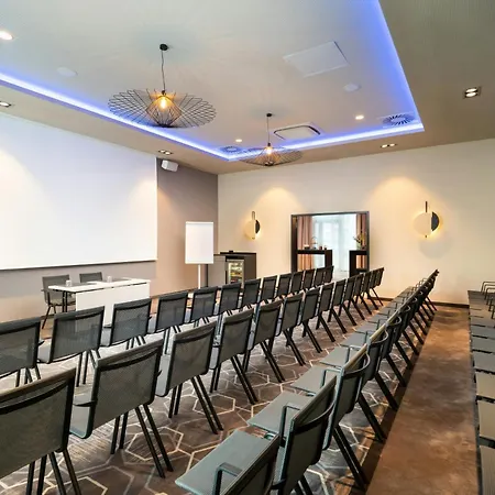 Otel Leonardo Royal Bonn Airport