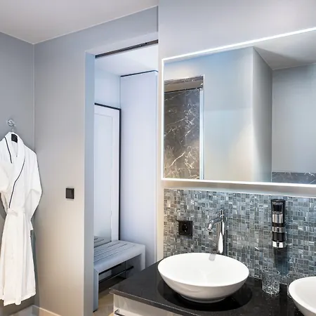 Hotel Leonardo Royal Bonn Airport Cologne