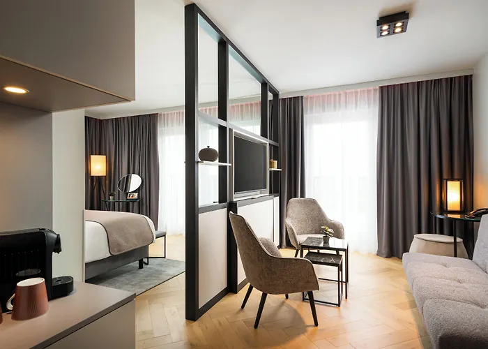 Leonardo Royal Bonn Airport Hotel 4*