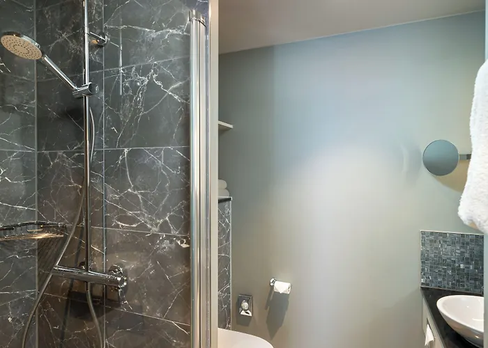 Hotell Leonardo Royal Bonn Airport Köln