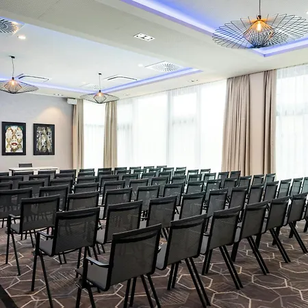 Leonardo Royal Bonn Airport 4* Colonia