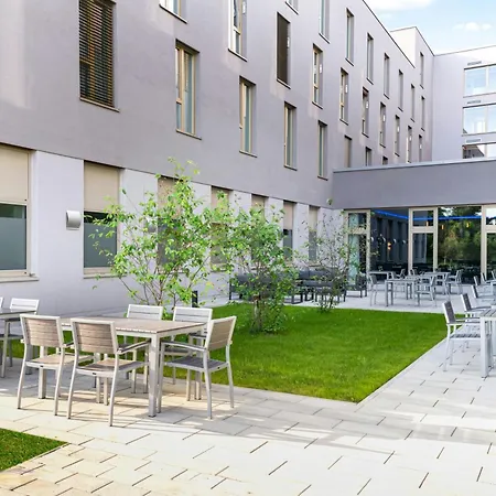 Leonardo Royal Bonn Airport Hotel 4*