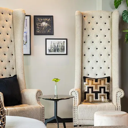 Hotel Leonardo Royal Bonn Airport 4*
